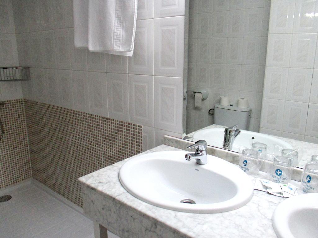 Hotel Perales Талавера-де-ла-Рейна Экстерьер фото