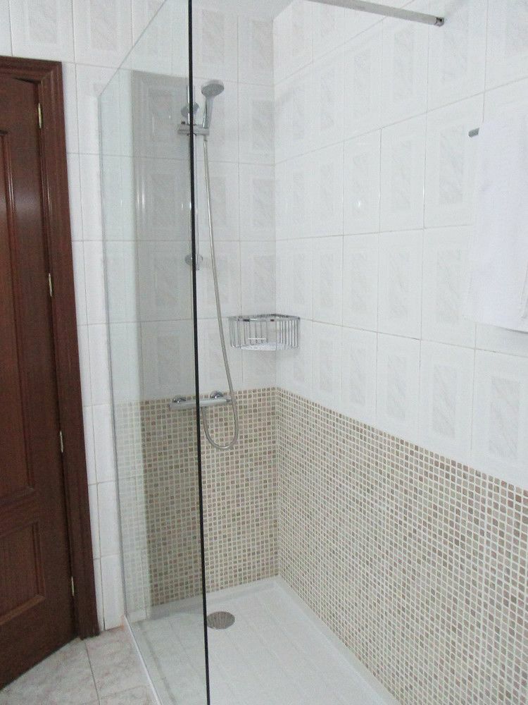 Hotel Perales Талавера-де-ла-Рейна Экстерьер фото